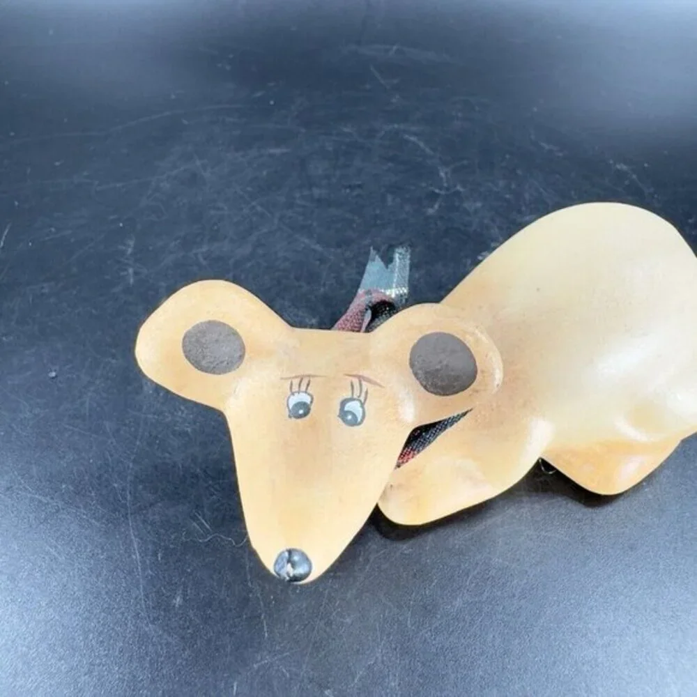 VINTAGE Kunstgewerbe Schett Ceramic Mouse Figurine Whimsical Sticker Elisabeth L
